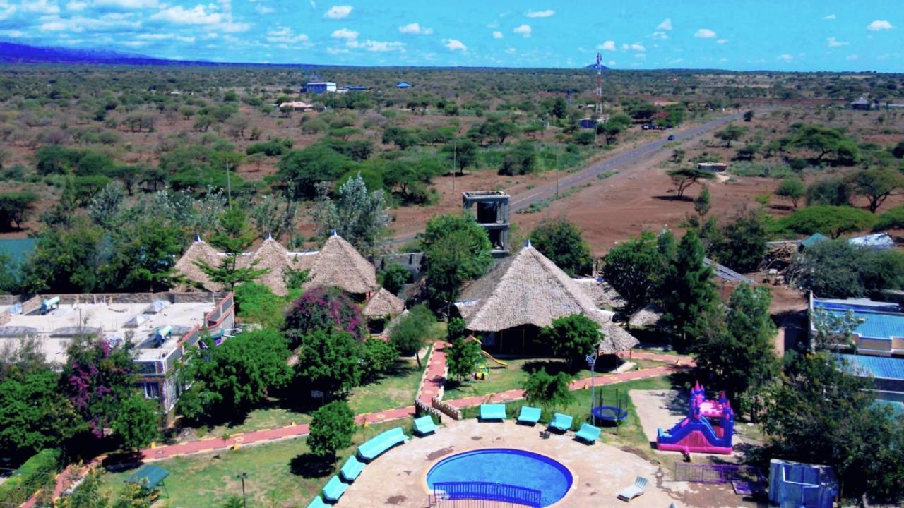Amboseli Gateway Hotel Kimana Exterior foto