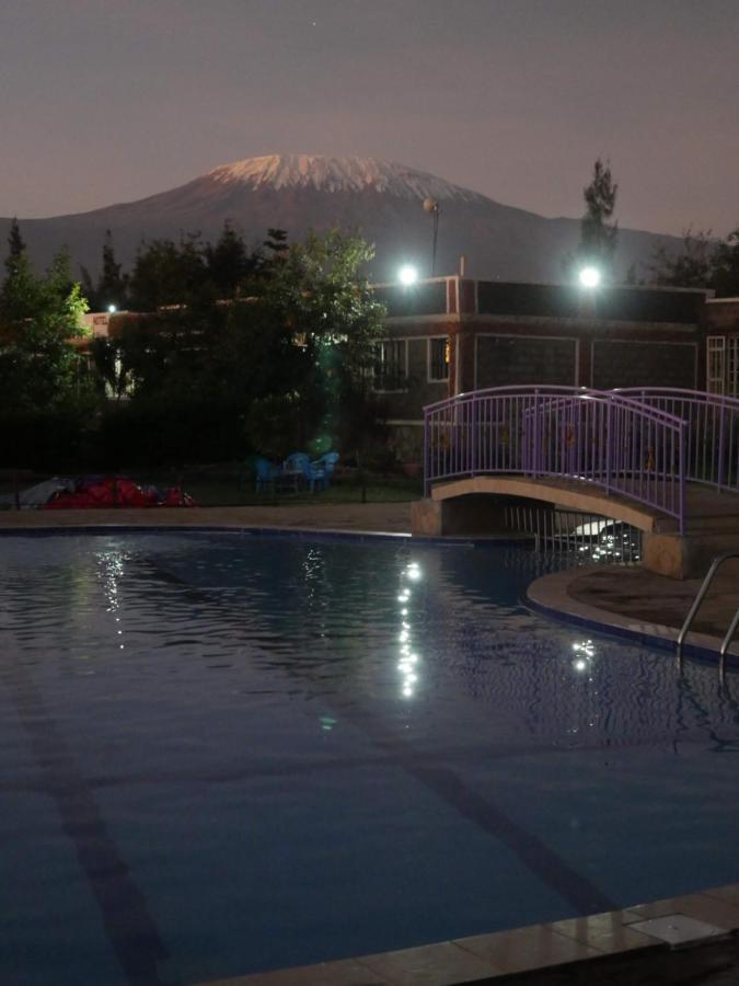 Amboseli Gateway Hotel Kimana Exterior foto